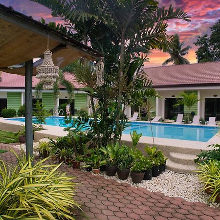 Chinita Boutique Hotel Panglao-stad Buitenkant foto